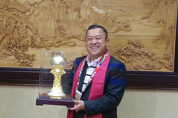 1453096397172817.jpg 2.jpg